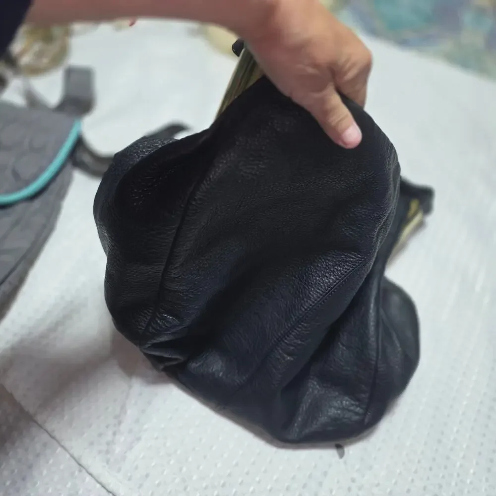 VINCE CAMUTO XL LEATHER BLACK HOBO BAG